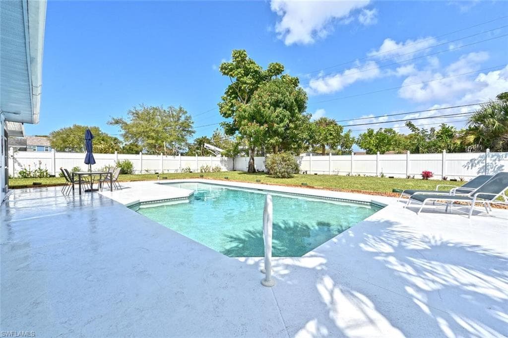 1173 29th AVE N NAPLES, FL 34103