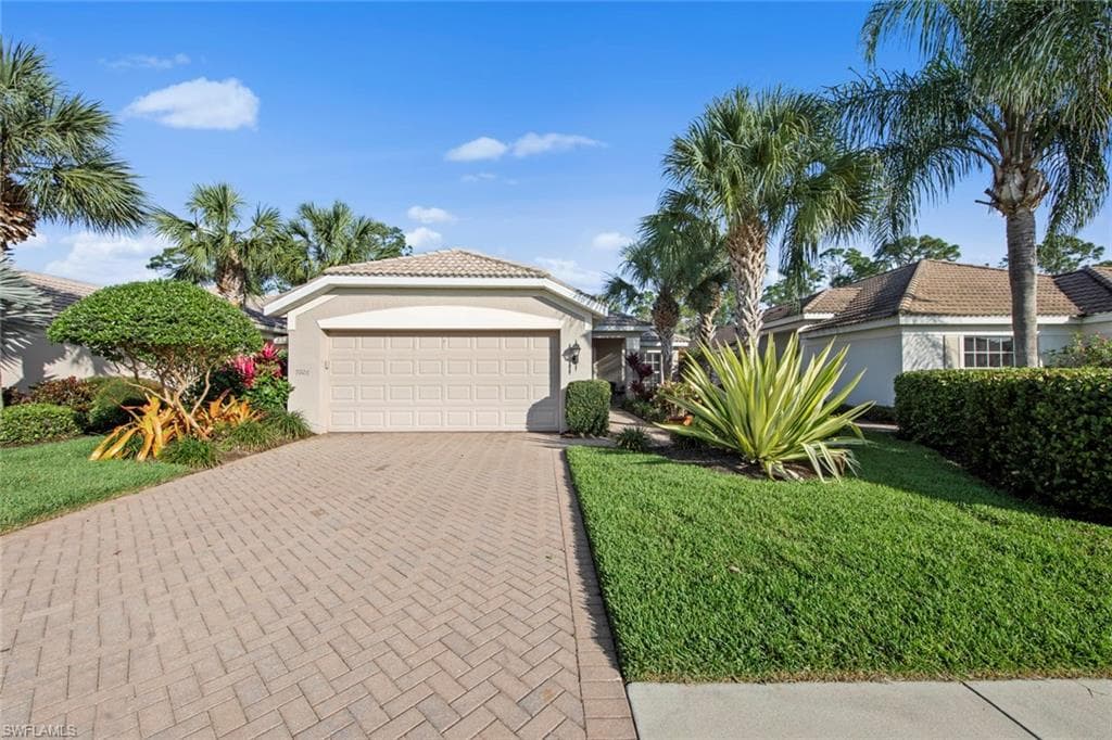 9926 Horse Creek RD FORT MYERS, FL 33913