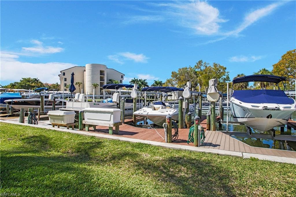 4561 Bay Beach LN 462 FORT MYERS BEACH, FL 33931