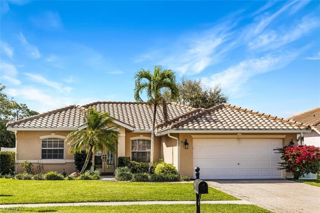 2939 Orange Grove TRL NAPLES, FL 34120