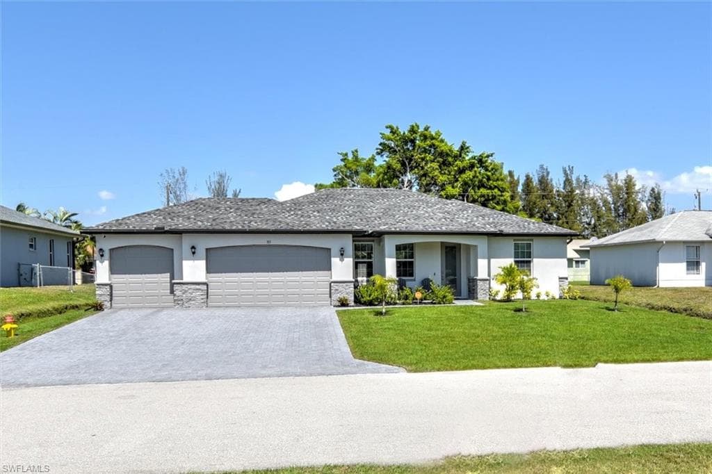 513 27th ST CAPE CORAL, FL 33914