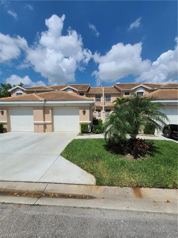 6290 Wilshire Pines CIR 802 NAPLES, FL 34109