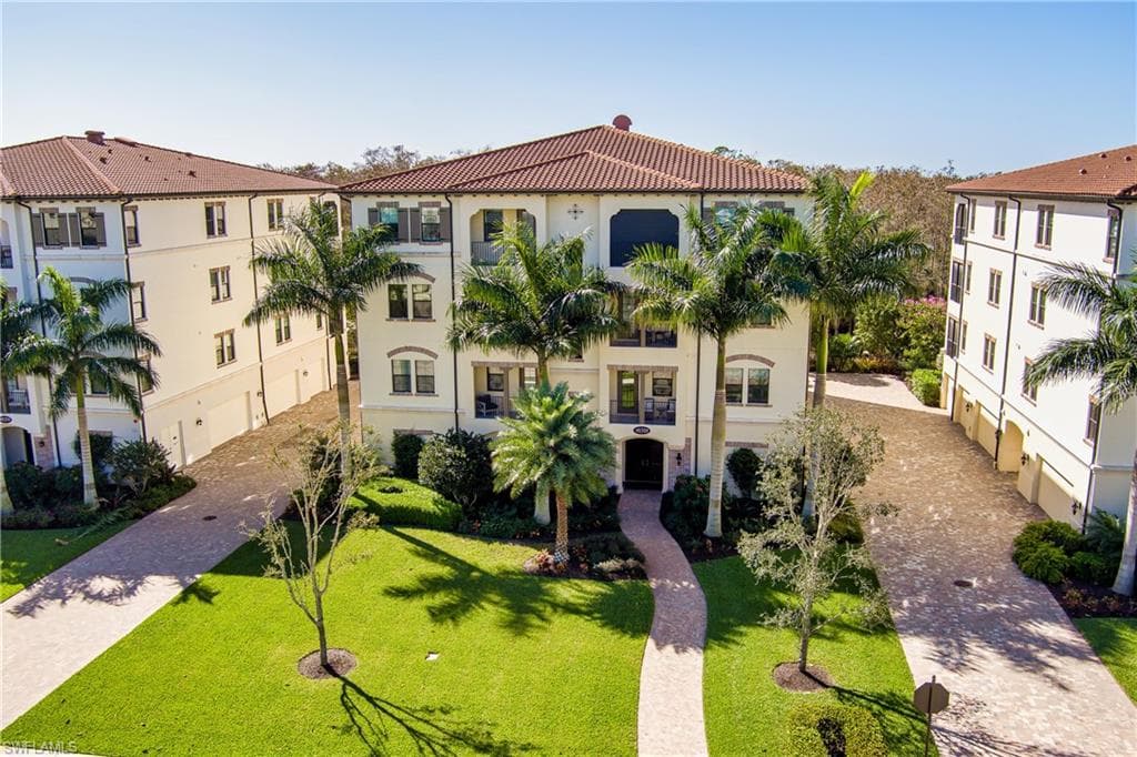 16378 Viansa WAY 4-201 NAPLES, FL 34110