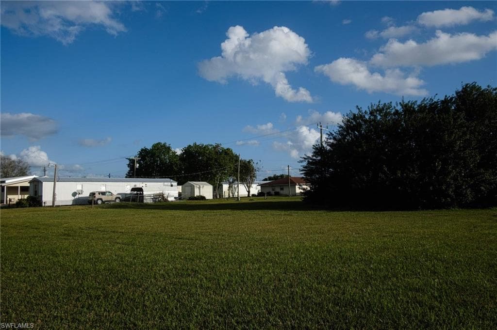 798 Railroad AVE MOORE HAVEN, FL 33471