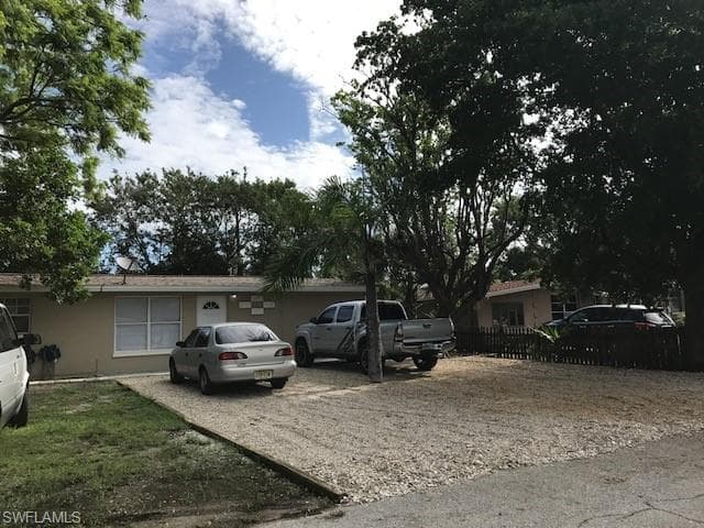 2181 Coronet ST FORT MYERS, FL 33907