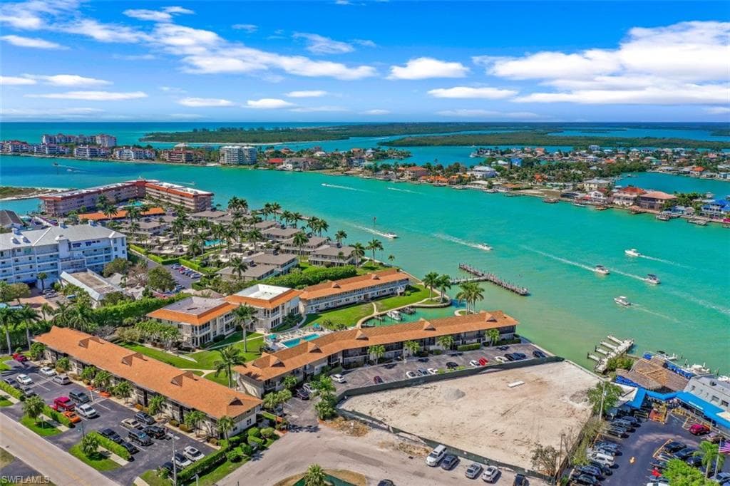 850 Palm ST F4 MARCO ISLAND, FL 34145