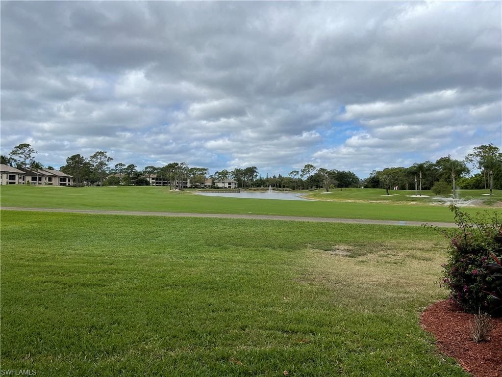 5845 Trailwinds DR 512 FORT MYERS, FL 33907