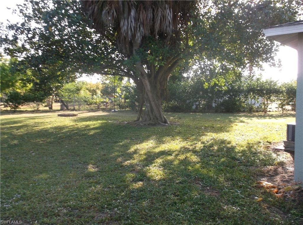 105 Stetson ST LEHIGH ACRES, FL 33936