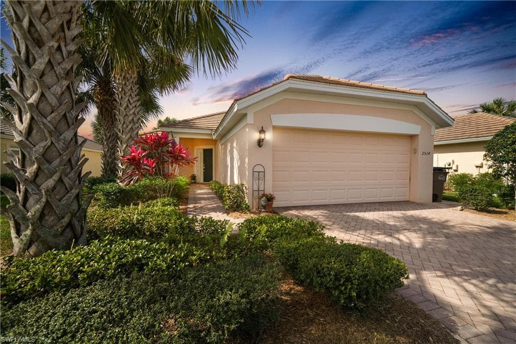 2514 Anguilla DR CAPE CORAL, FL 33991