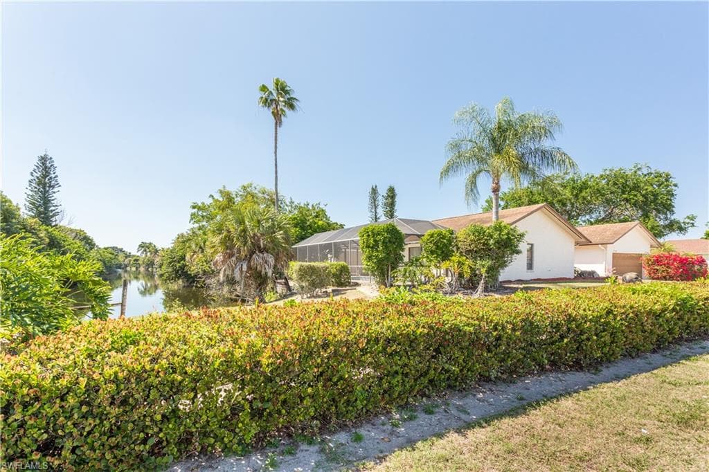 2501 44th TER SW NAPLES, FL 34116