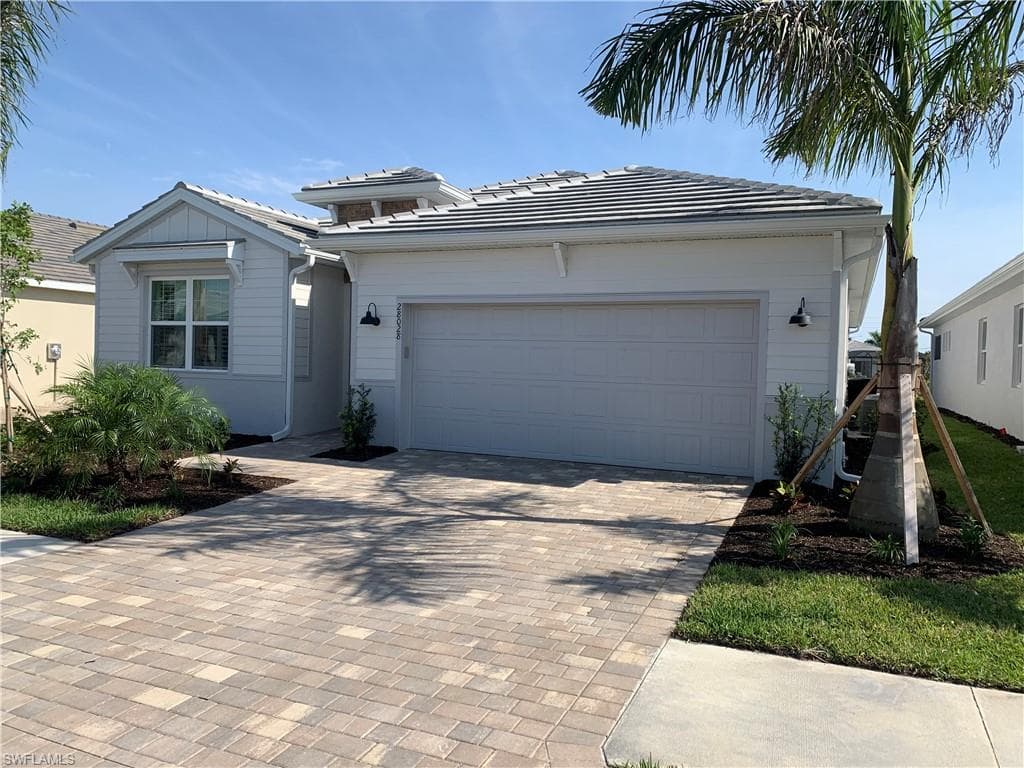 28028 seasons tide ave AVE BONITA SPRINGS, FL 34135