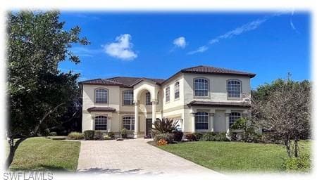 1813 Piccadilly CIR CAPE CORAL, FL 33991
