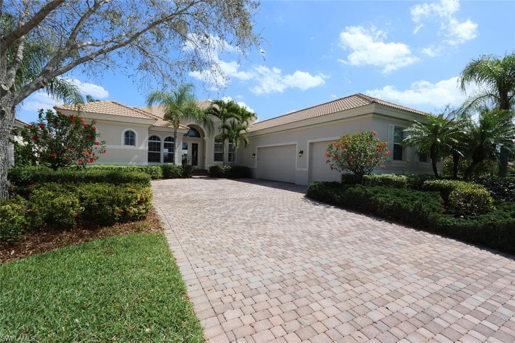 5710 Whispering Willow WAY FORT MYERS, FL 33908