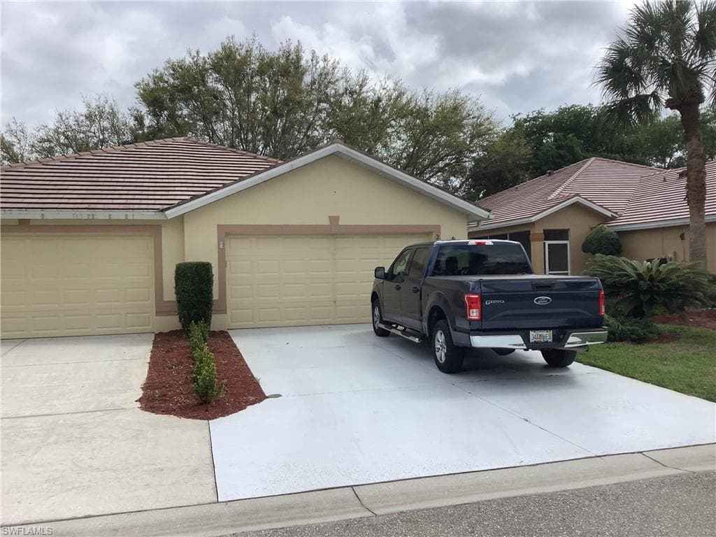 2297 Carnaby CT LEHIGH ACRES, FL 33973