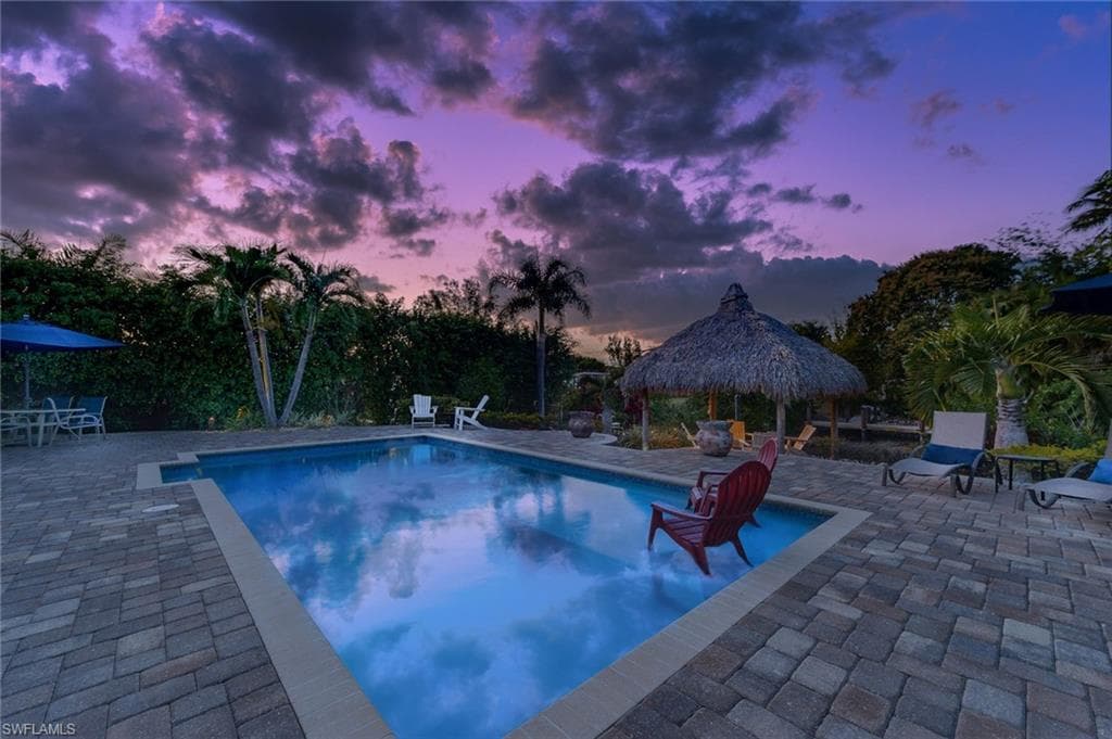 1605 Osprey AVE NAPLES, FL 34102