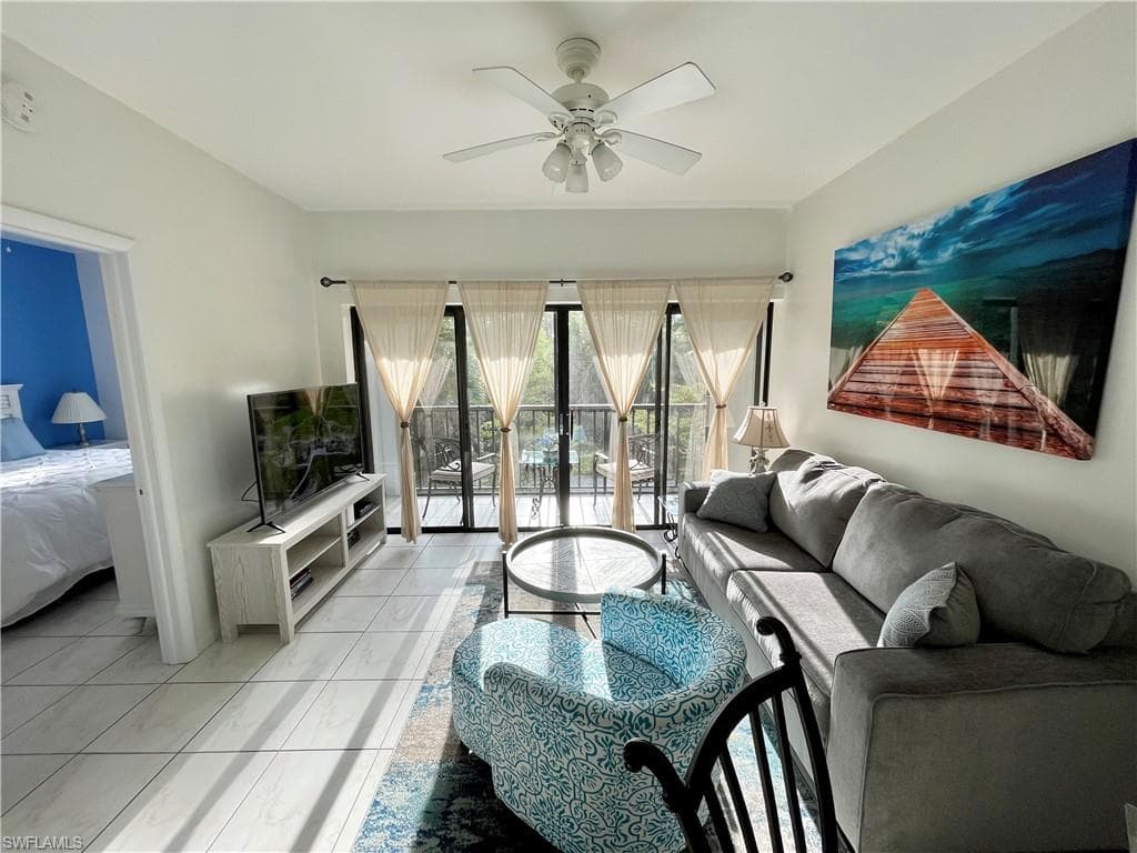 3323 Olympic DR 725 NAPLES, FL 34105