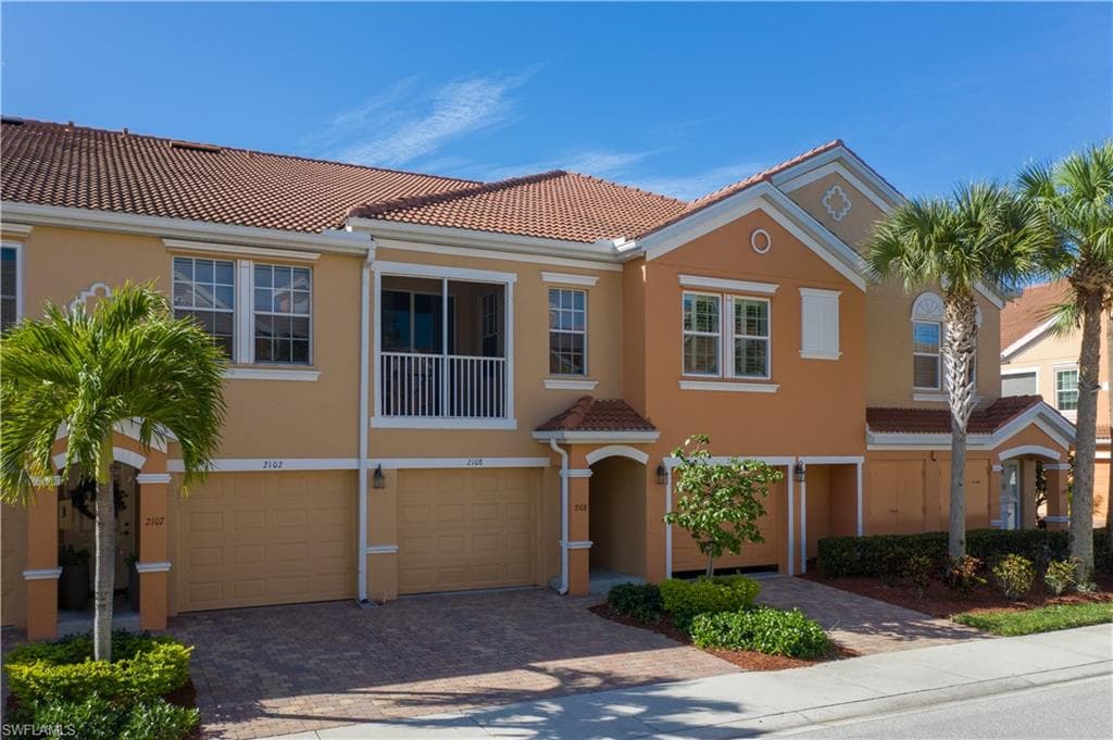 1807 Concordia Lake CIR 2108 CAPE CORAL, FL 33909