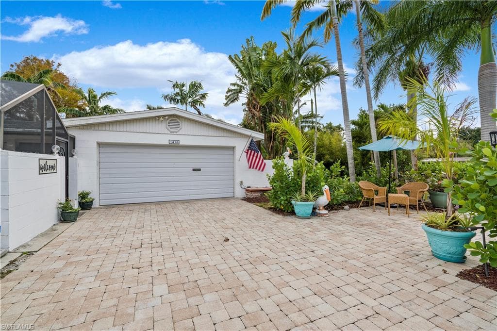 1418 Collins RD FORT MYERS, FL 33919
