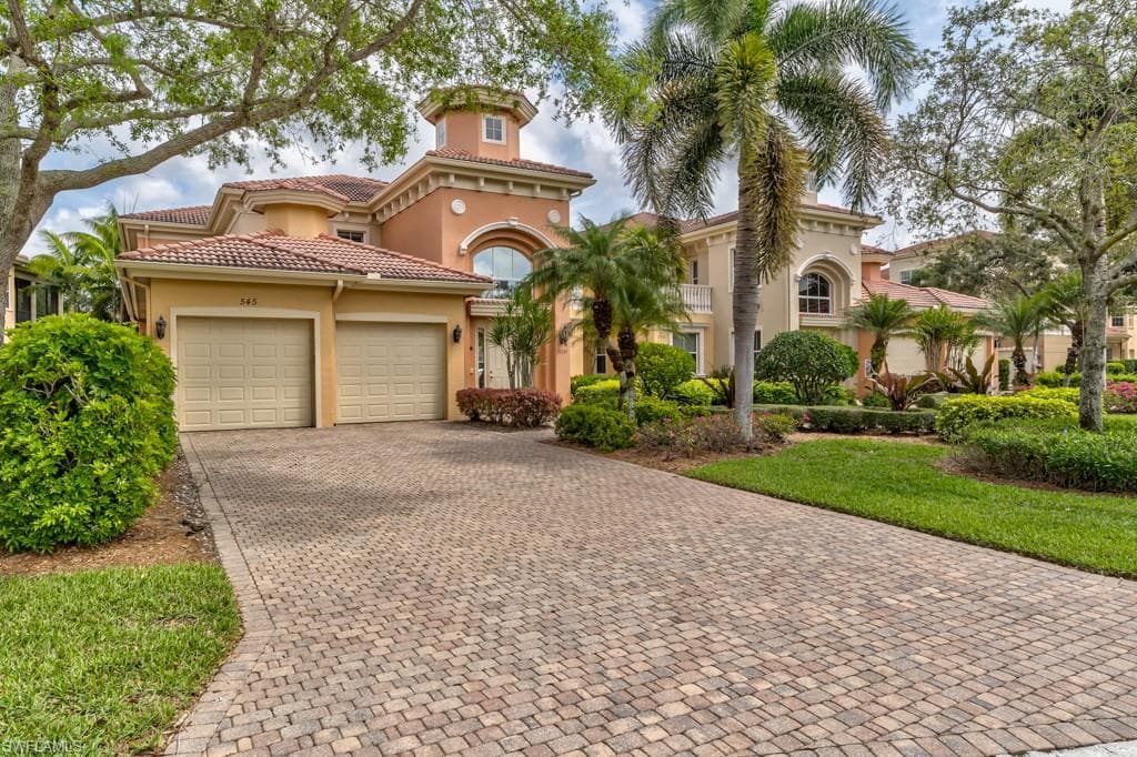 545 AVELLINO ISLES CIR 29201 NAPLES, FL 34119