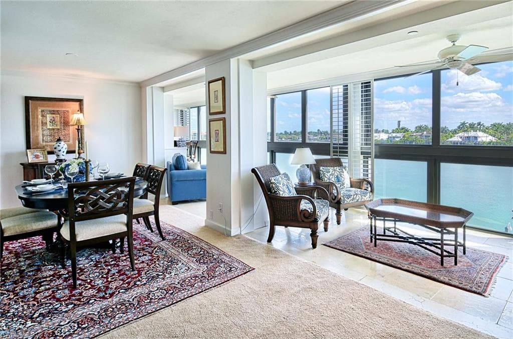 2400 Gulf Shore BLVD N 304 NAPLES, FL 34103