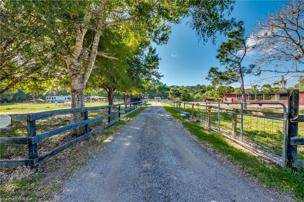 9650 Merle DR NORTH FORT MYERS, FL 33917