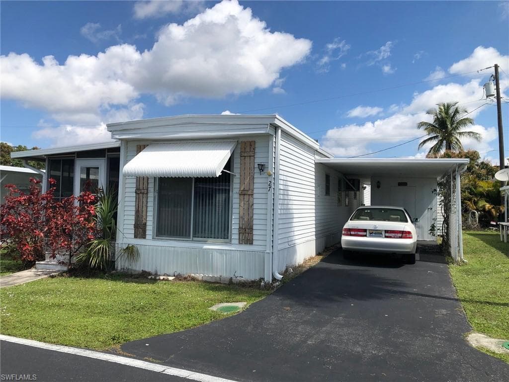 27 Cimmaron TRL 21 NAPLES, FL 34113