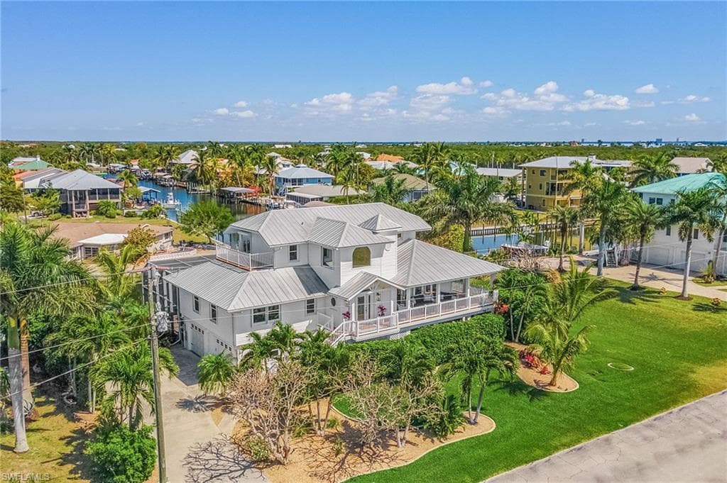2193 Macadamia ST ST. JAMES CITY, FL 33956