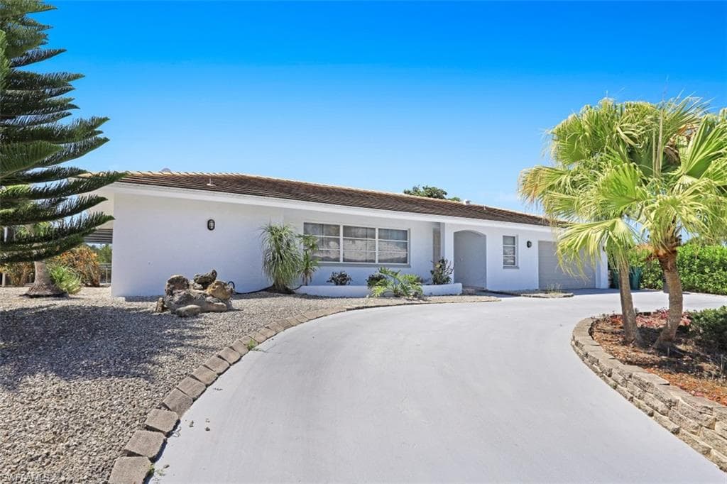 288 Grapewood CT MARCO ISLAND, FL 34145