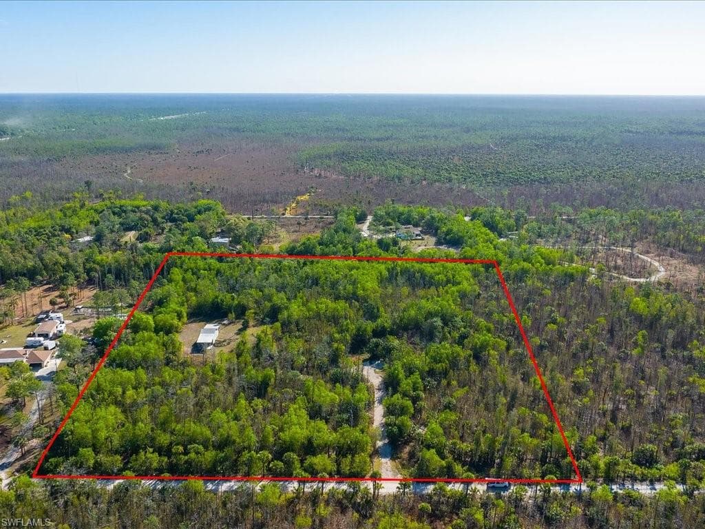4865 Le Buffs RD NAPLES, FL 34114