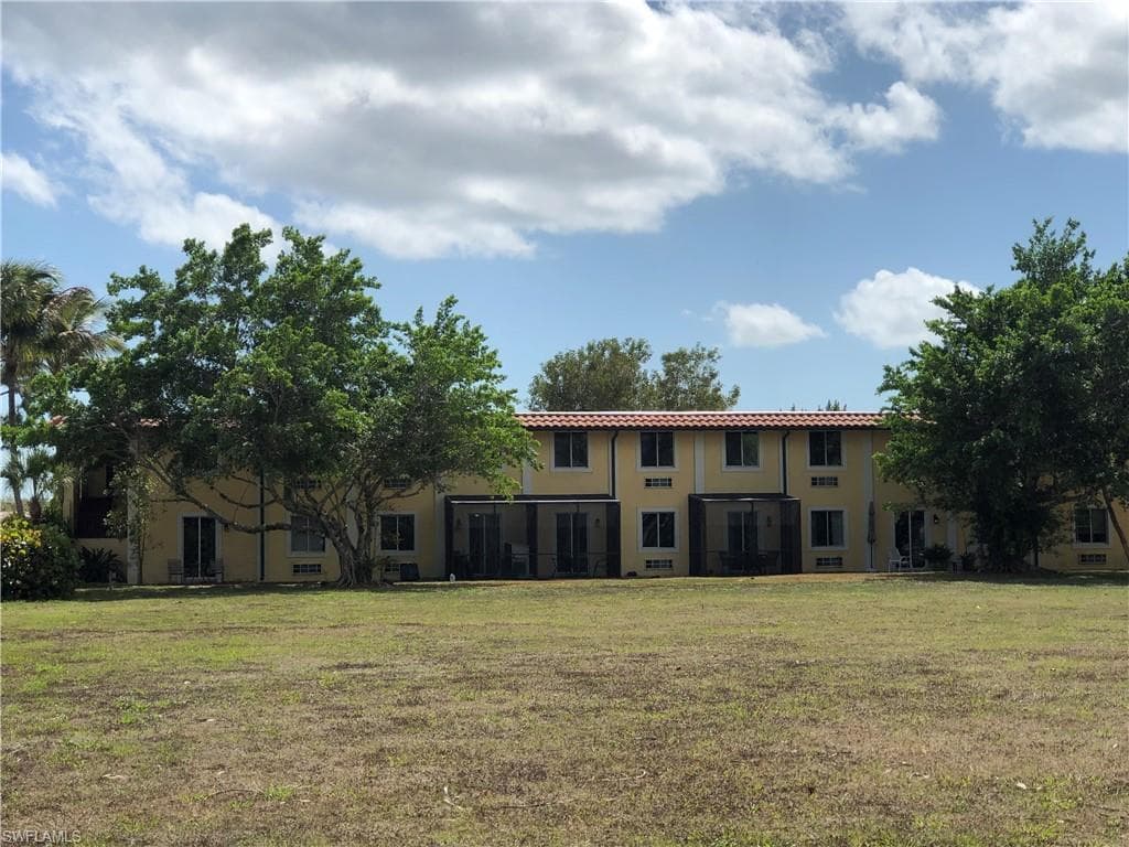 25000 Tamiami TRL E F-278 NAPLES, FL 34114