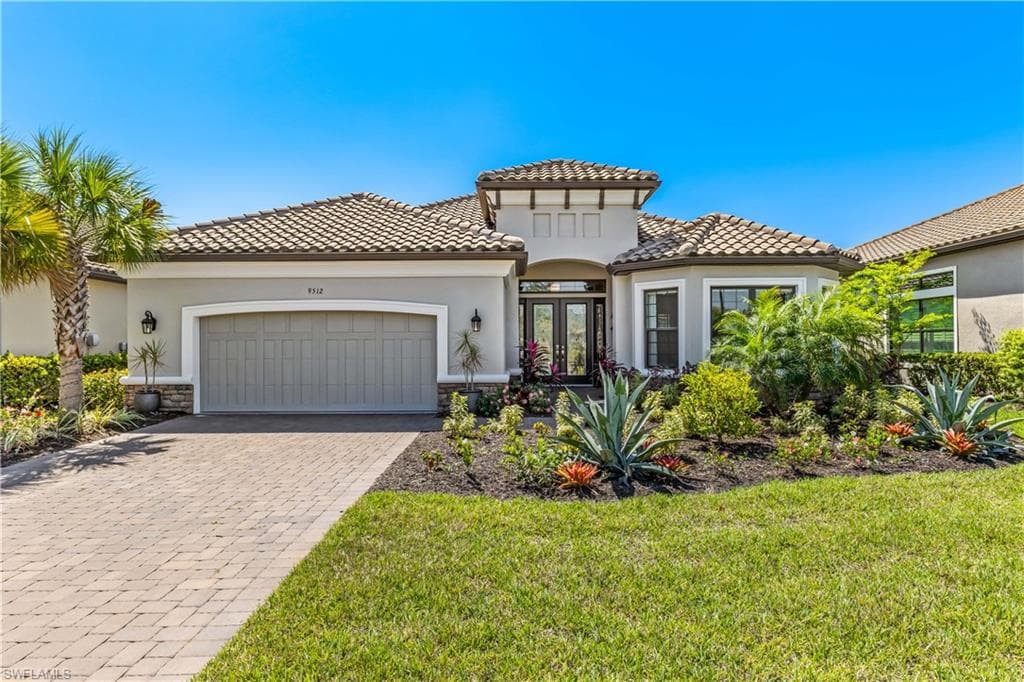 9512 Livorno CT NAPLES, FL 34119