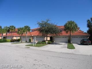 13831 Eagle Ridge Lakes DR 201 FORT MYERS, FL 33912