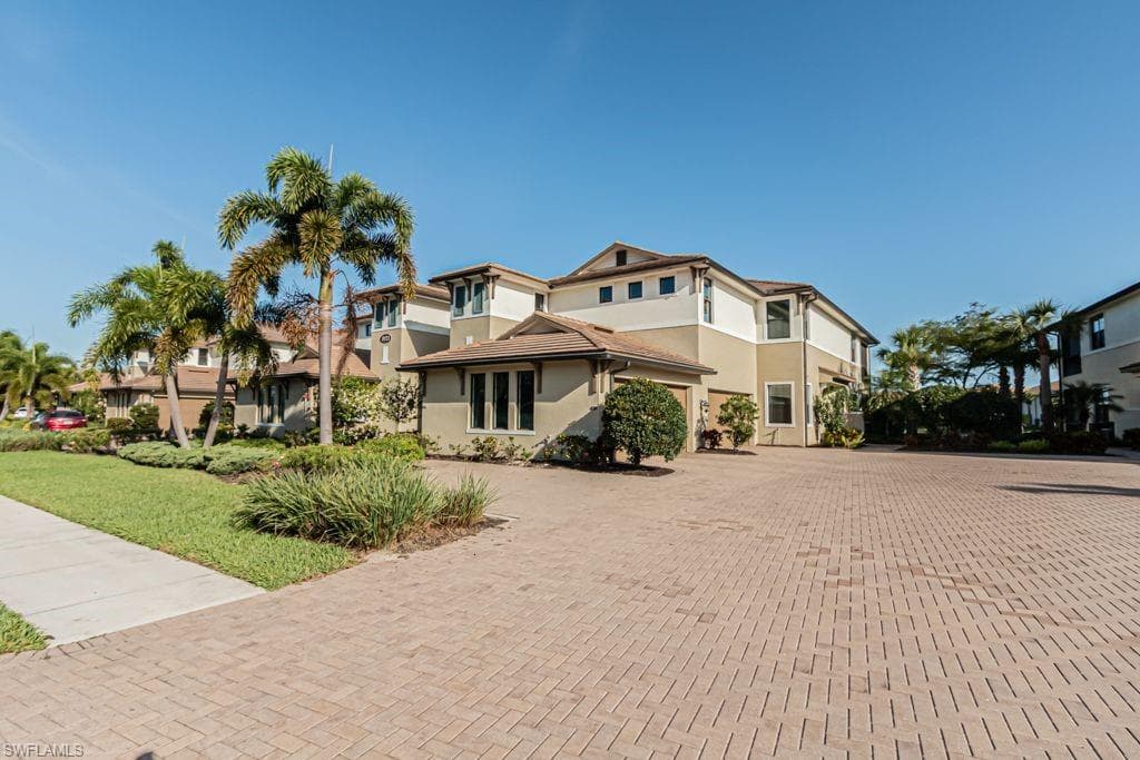 2133 Frangipani CIR 2-102 NAPLES, FL 34120