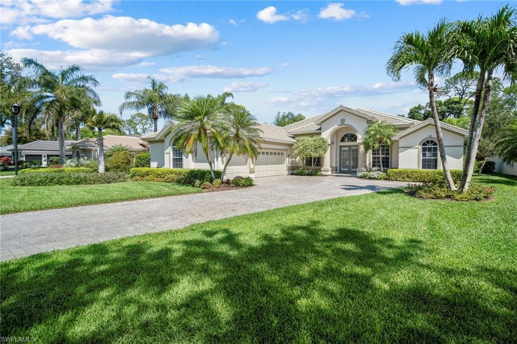 1631 Manchester CT NAPLES, FL 34109