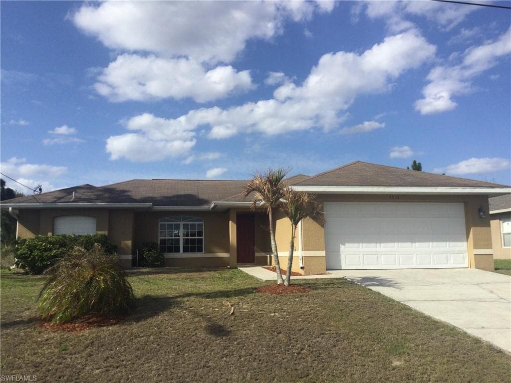 3316 44th ST SW LEHIGH ACRES, FL 33976