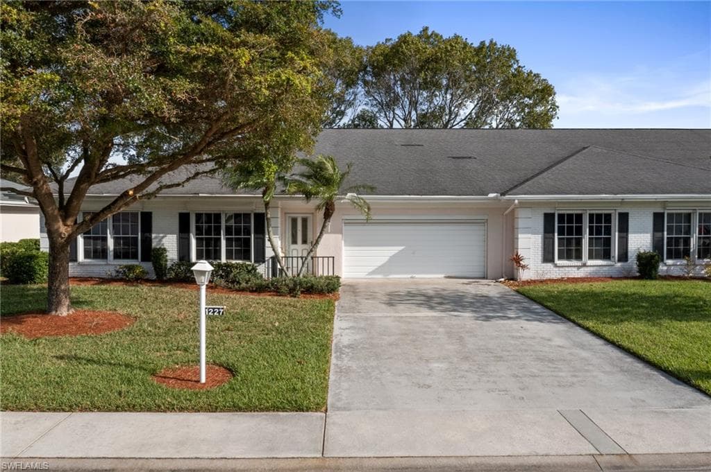 1227 Broadwater DR FORT MYERS, FL 33919