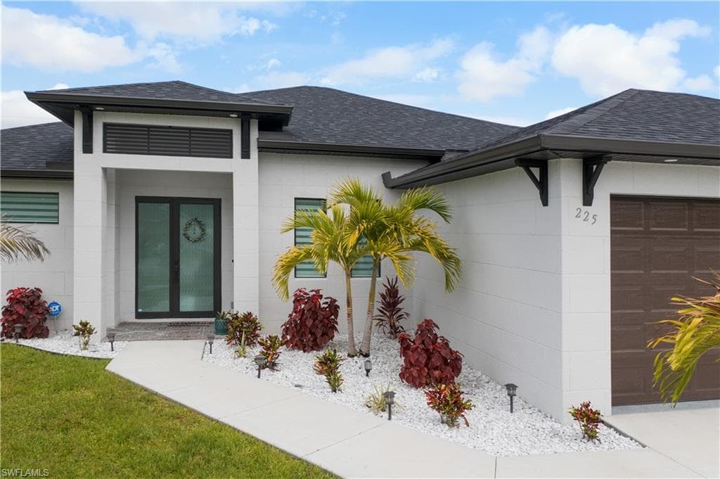 225 NW 1st ST CAPE CORAL, FL 33993