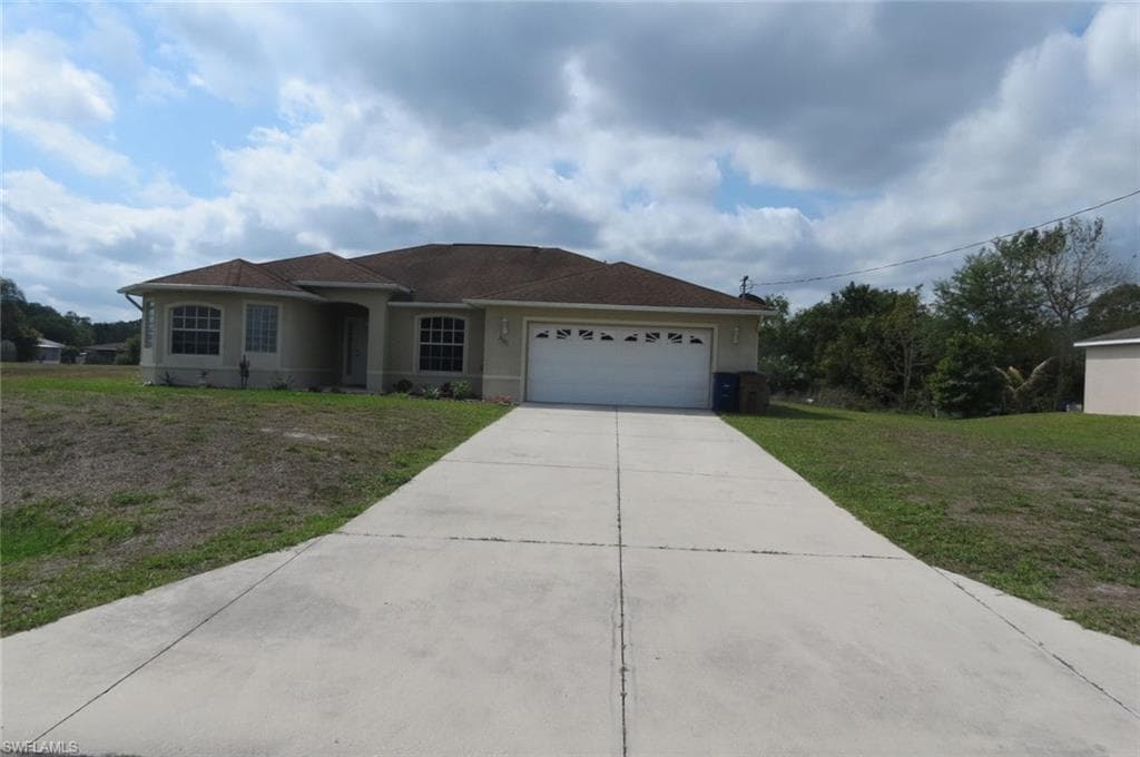 2501 3rd ST SW LEHIGH ACRES, FL 33976