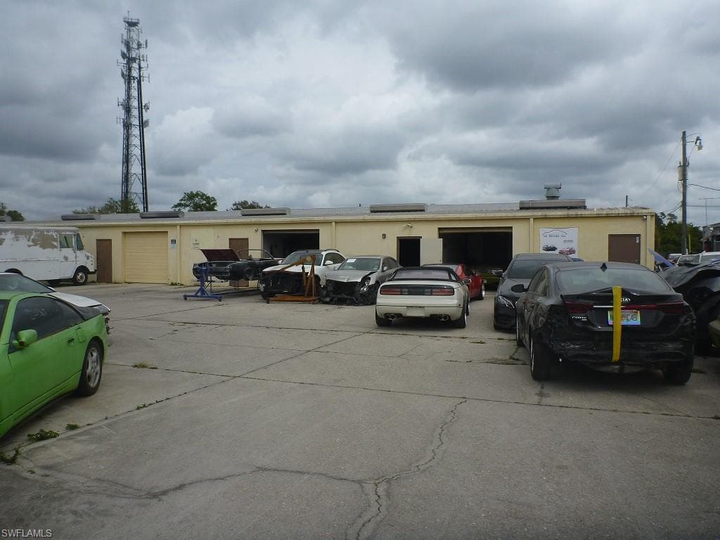 5084 Trott CIR NORTH PORT, FL 34287