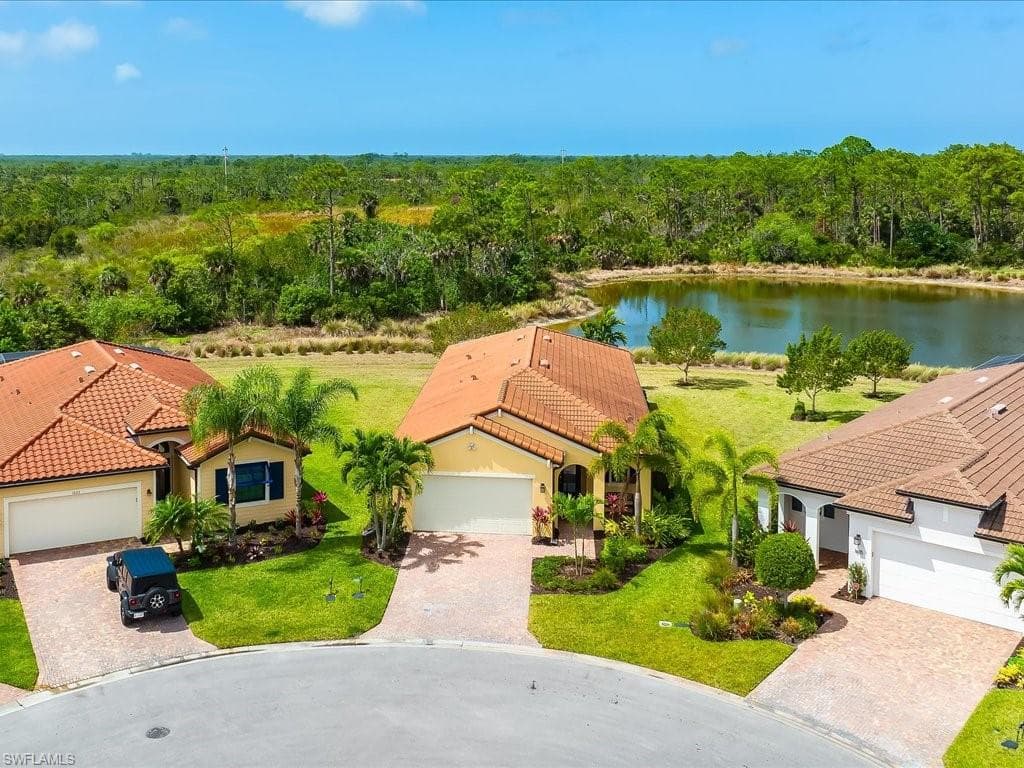 1619 Parnell CT NAPLES, FL 34113