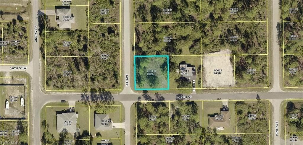 2106 W 9th ST LEHIGH ACRES, FL 33972