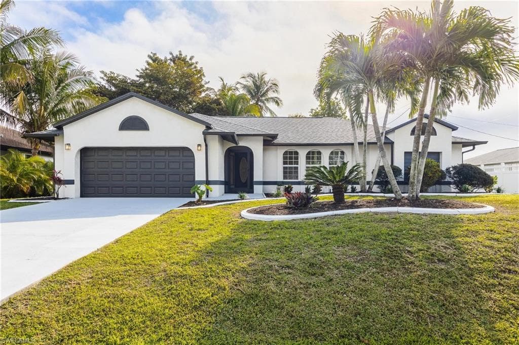 2213 SW 11th CT CAPE CORAL, FL 33991