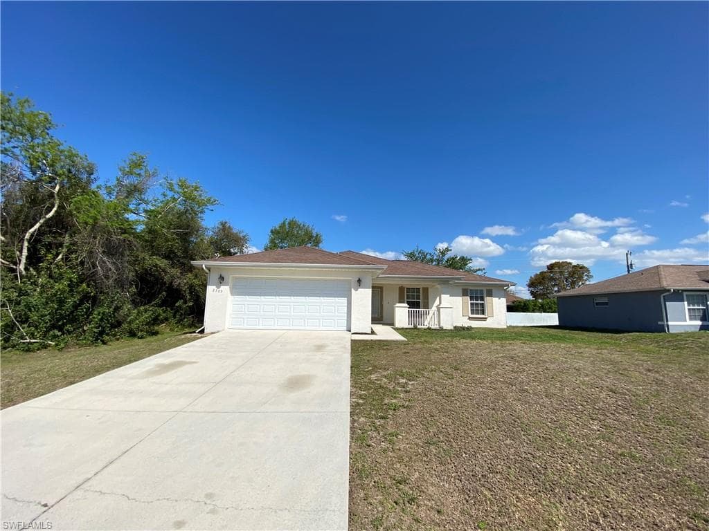 2705 NE 2nd AVE CAPE CORAL, FL 33909