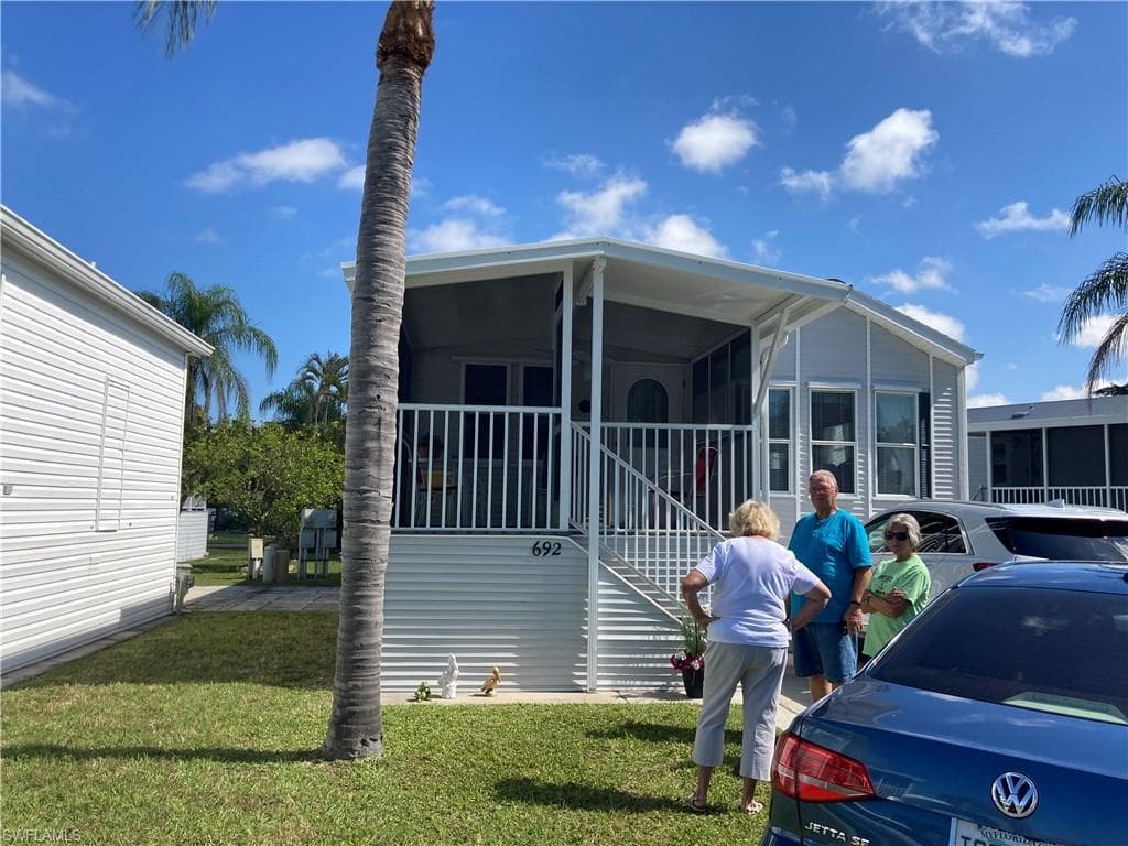 19681 Summerlin RD 692 FORT MYERS, FL 33908