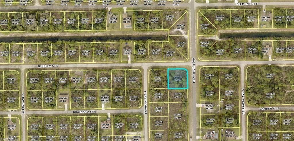 222 Mcarthur AVE LEHIGH ACRES, FL 33936