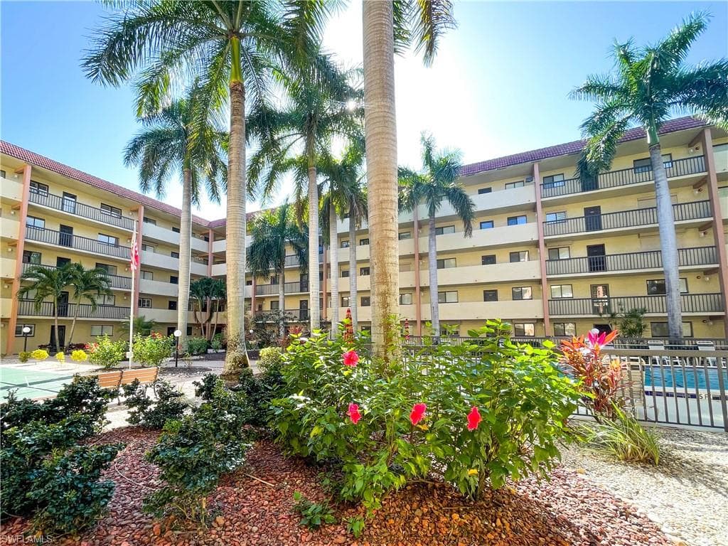 2121 Collier AVE 311 FORT MYERS, FL 33901