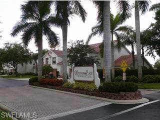 505 Windsor SQ 201 NAPLES, FL 34104
