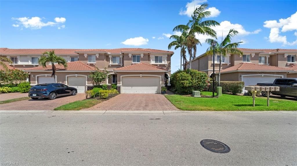 9707 Roundstone CIR FORT MYERS, FL 33967
