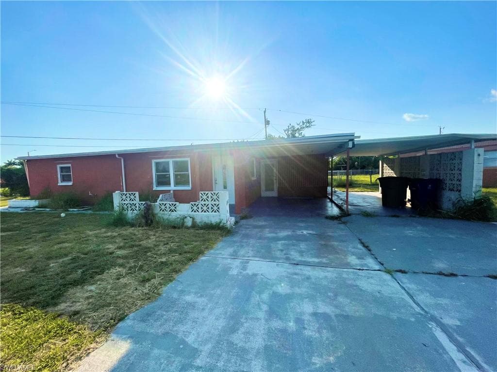 109 Alabama RD S LEHIGH ACRES, FL 33936