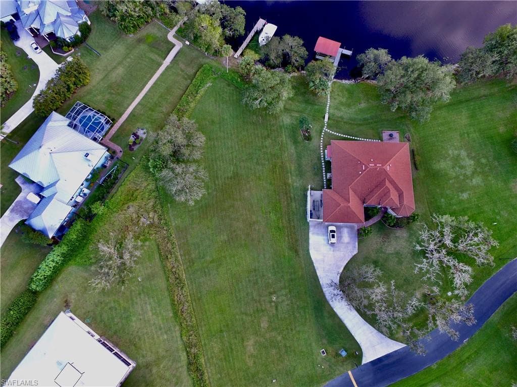 16520 Oakview CIR ALVA, FL 33920